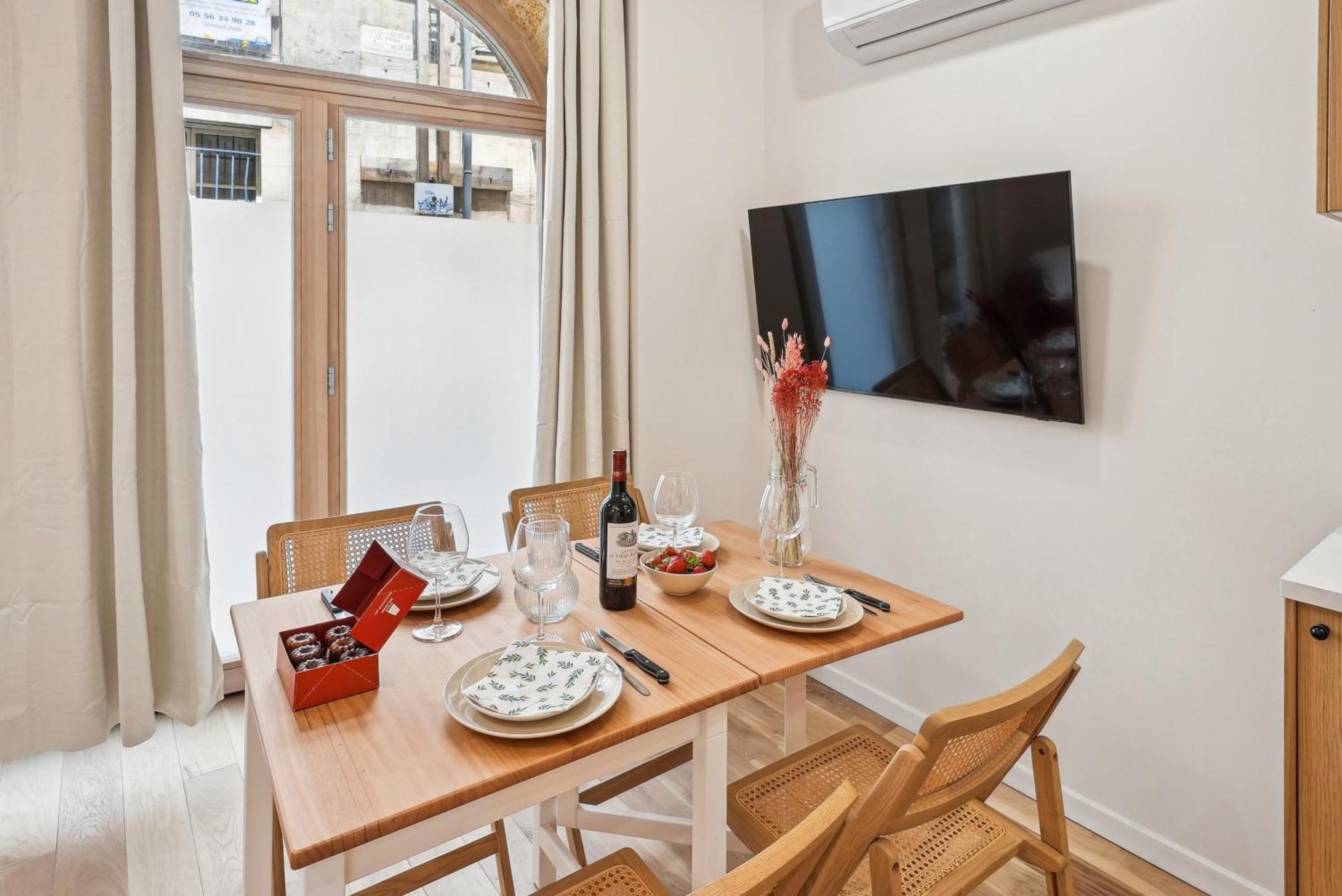Lavie Maison Central & Hot Tub بوردو المظهر الخارجي الصورة